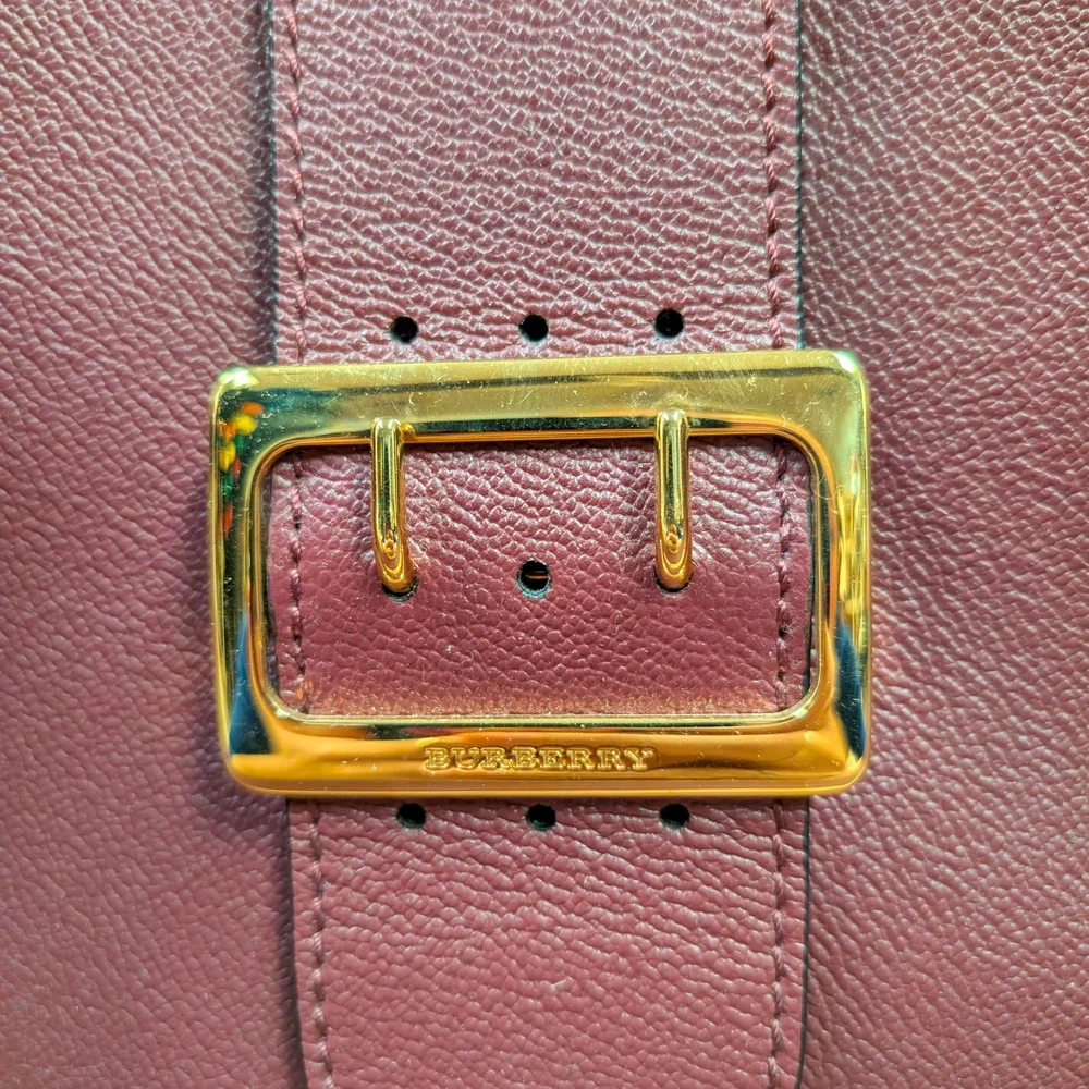 Elegant Burgundy Tote Bag - Picture 4 of 10